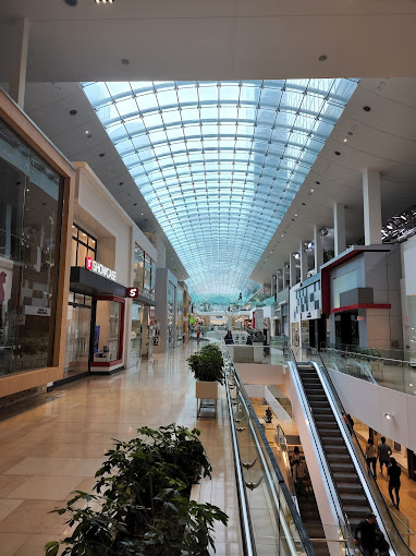 The inside of the second level of the core, a mall in downtown Calgary
